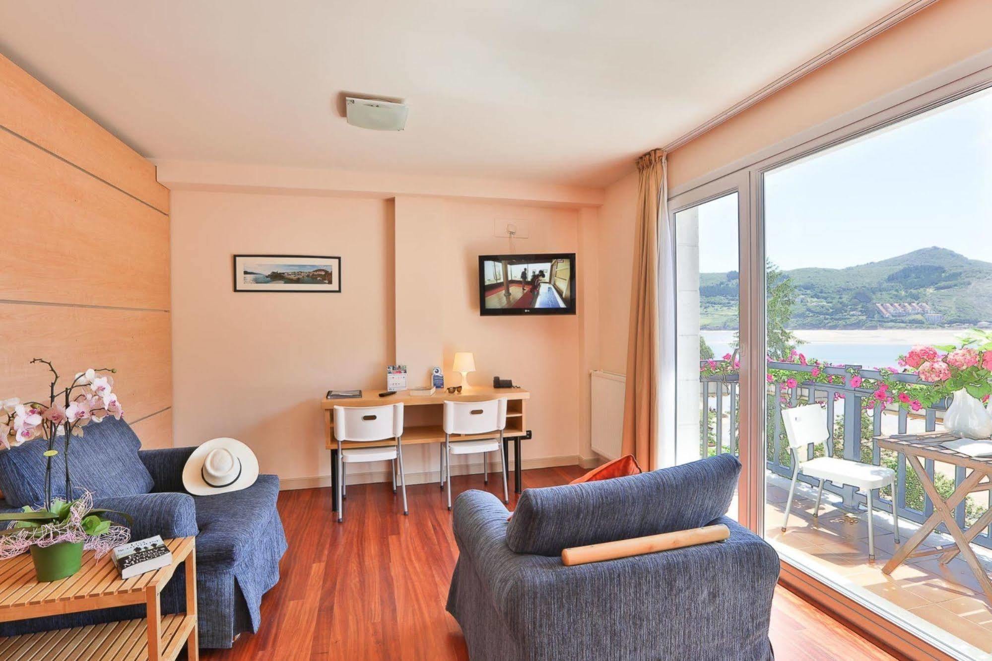 Apartamentos Mundaka Exterior photo